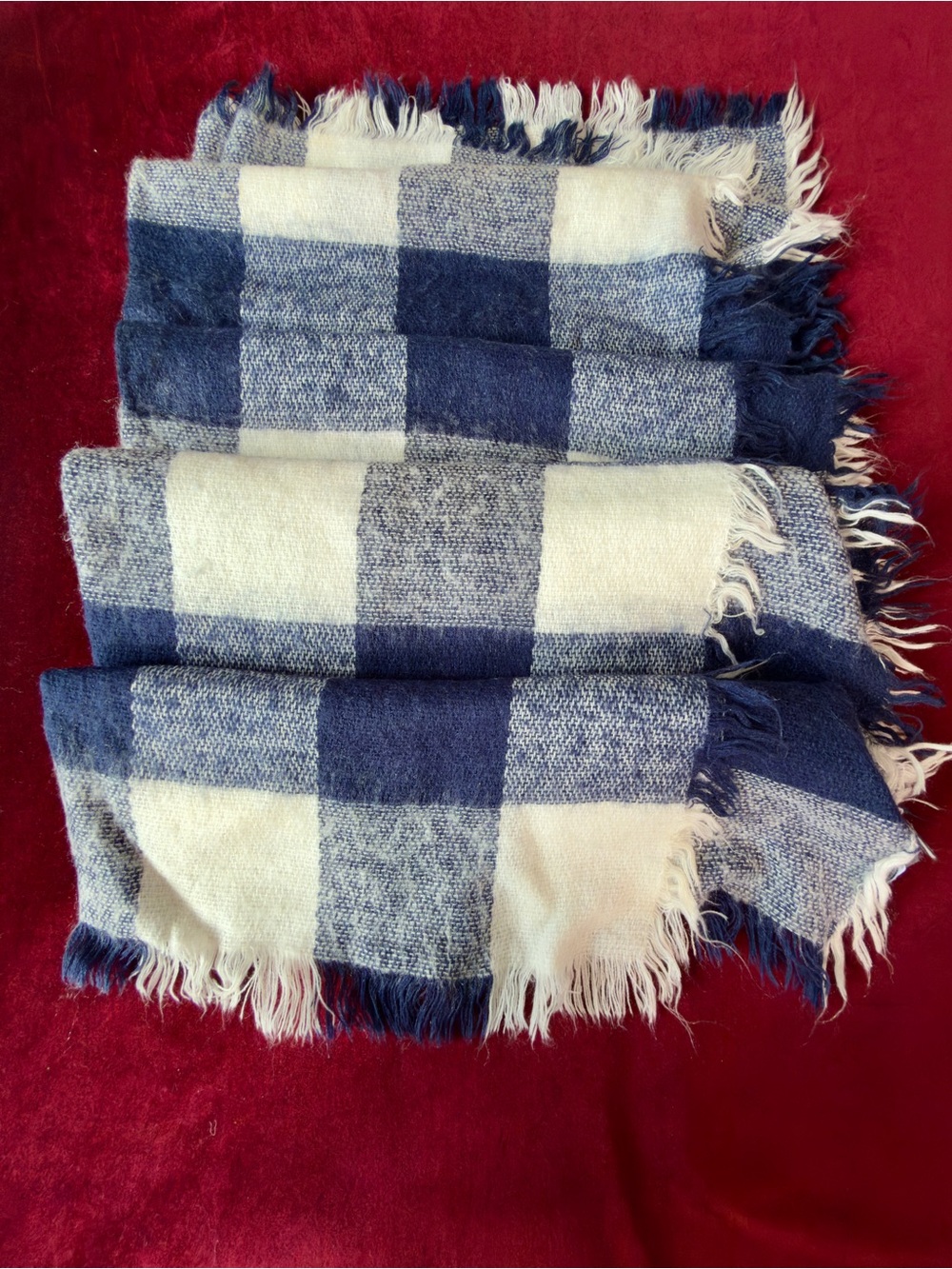 aerie Navy and White Buffalo Check Scarf Sz XL
